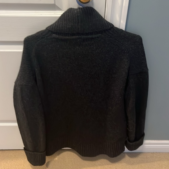 Banana republic cardigan - Picture 4 of 6